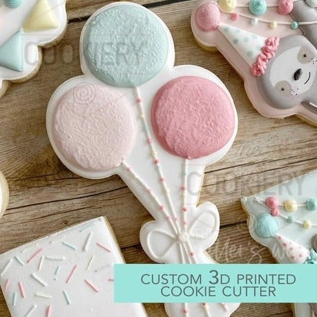 4.5" Balloon Bouquet Cookie Cutter - Designer Cookies ® STUDIO