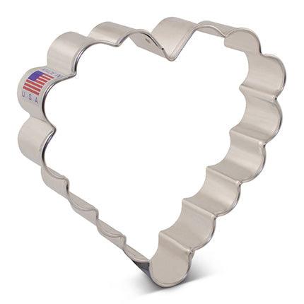 Scalloped Heart Cookie Cutter - Designer Cookies ® STUDIO
